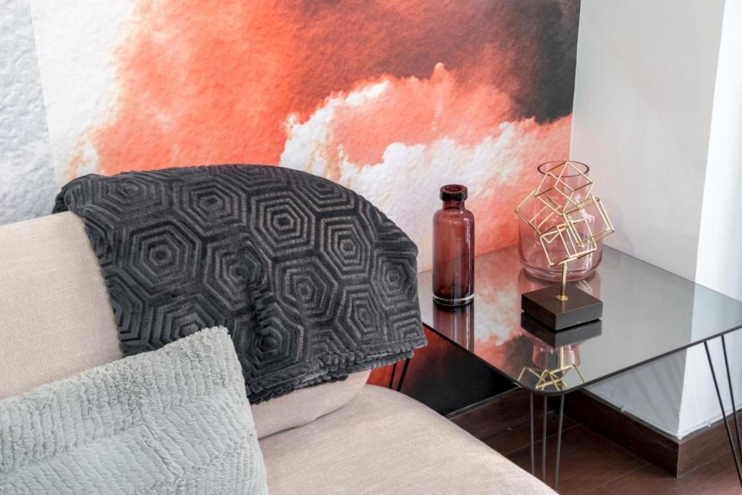 2 Bedrooms 2 Bathrooms Furnished - Malasana - Bright Stylish - Mintystay Мадрид Экстерьер фото